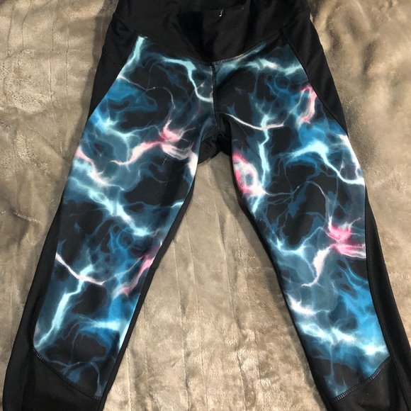 Size M below the knee yoga pant - Picture 1 of 6